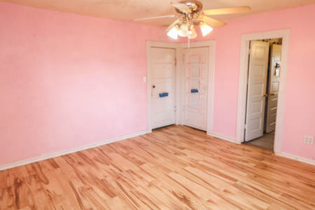 Great Starter Home or Investment Property! 3/2 W/Barn and Storage - image 11