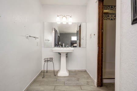 Home For Sale On Spacious Corner Lot In Las Cruces, NM - image 21