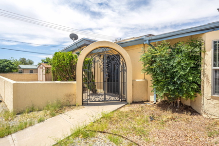 Home For Sale On Spacious Corner Lot In Las Cruces, NM - image 44