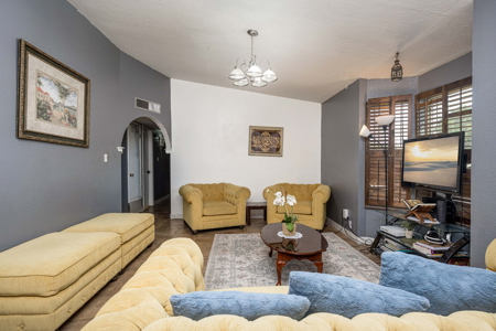 Home For Sale On Spacious Corner Lot In Las Cruces, NM - image 38