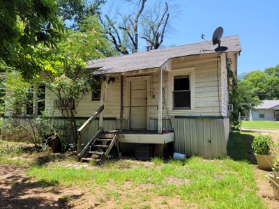 Investment Property in Paris, TX with Rental Income - image 5