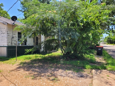 Investment Property in Paris, TX with Rental Income - image 10