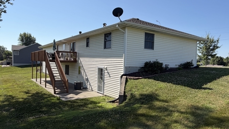 Home For Sale in Daily Addition - Bethany, MO - image 6