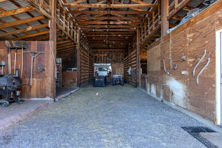 Eastern Oregon Springston Homestead Located Outside of Burns - image 33
