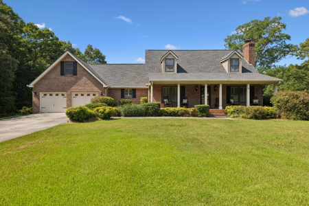 Country Home with Acreage for Sale in McMinn County, Tennessee - image 1
