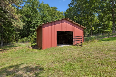 Country Home with Acreage for Sale in McMinn County, Tennessee - image 46
