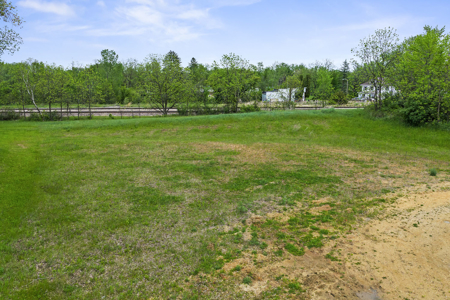 Commercial investment and owner-user opportunity - image 10