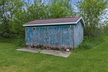 Commercial investment and owner-user opportunity - image 25