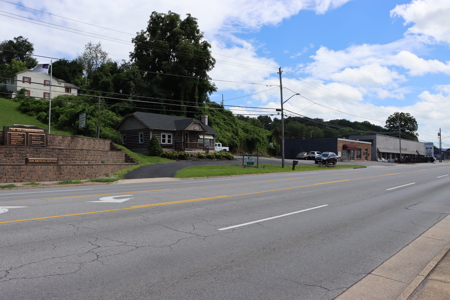Commercial Building for Sale in Abingdon, VA! - image 5