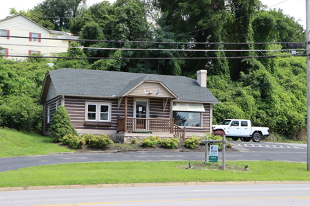 Commercial Building for Sale in Abingdon, VA! - image 7