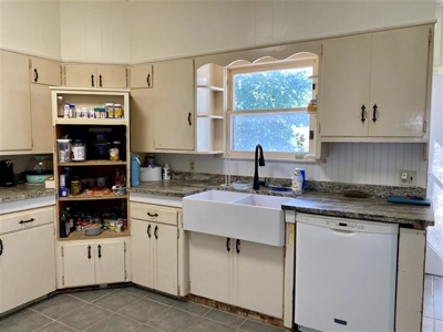 Horse Property in Town with Commercial Opportunity - image 14