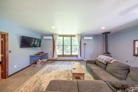 Country Home & Premier Equine Facility | Easton, Missouri - image 25