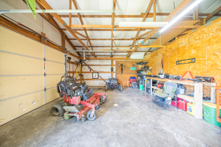 Country Home & Premier Equine Facility | Easton, Missouri - image 34