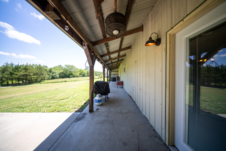 Country Home & Premier Equine Facility | Easton, Missouri - image 37