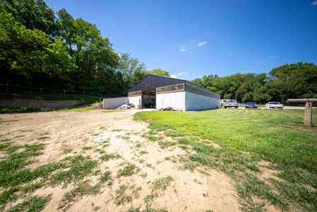 Country Home & Premier Equine Facility | Easton, Missouri - image 50