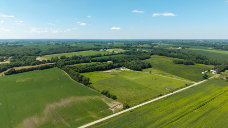 Country Home & Premier Equine Facility | Easton, Missouri - image 5