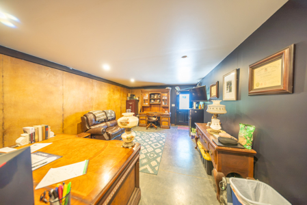 Country Home & Premier Equine Facility | Easton, Missouri - image 46