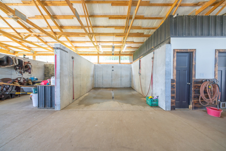 Country Home & Premier Equine Facility | Easton, Missouri - image 41