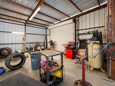 Commercial Shop with Highway Frontage and 3.8 Acres - image 15