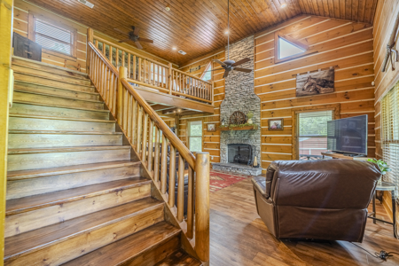 Premier TN Estate w/ Log Home, Stocked Lake, Barn, & Guest House - image 15