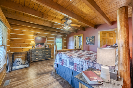 Premier TN Estate w/ Log Home, Stocked Lake, Barn, & Guest House - image 12