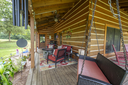 Premier TN Estate w/ Log Home, Stocked Lake, Barn, & Guest House - image 14