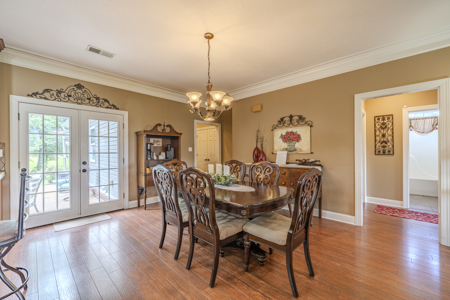 Premier TN Estate w/ Log Home, Stocked Lake, Barn, & Guest House - image 32