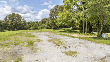 Premier TN Estate w/ Log Home, Stocked Lake, Barn, & Guest House - image 42