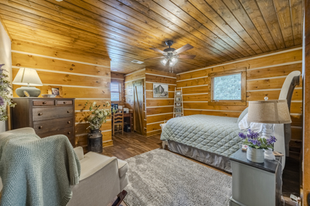 Premier TN Estate w/ Log Home, Stocked Lake, Barn, & Guest House - image 18