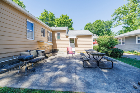 IU Campus-Area Investment Property | 409 S Swain Avenue - image 7