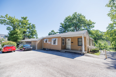 IU Campus-Area Investment Property | 409 S Swain Avenue - image 2