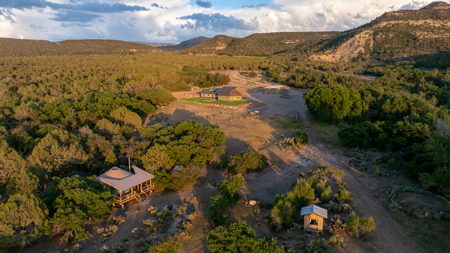 882± Acre Off-Grid Mountain, Hunting & Cattle Ranch Near Collbran - image 3