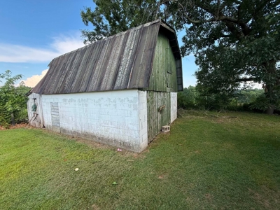 Online Only Absolute Auction 2 Homes & Personal Property - image 11