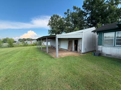 Online Only Absolute Auction 2 Homes & Personal Property - image 8