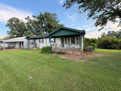 Online Only Absolute Auction 2 Homes & Personal Property - image 6