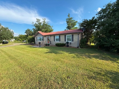 Online Only Absolute Auction 2 Homes & Personal Property - image 2
