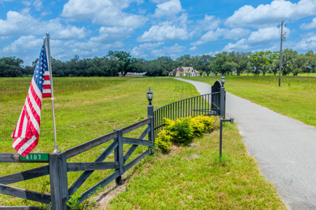 Luxury home on 32 Acres with a pool in Newberry, FL - image 19