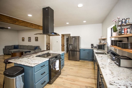 Country Home on 11.64 Ac Bordering Buffalo Natl River For Sale - image 9