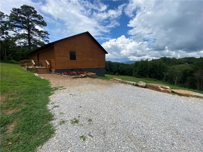 Country Home on 11.64 Ac Bordering Buffalo Natl River For Sale - image 35