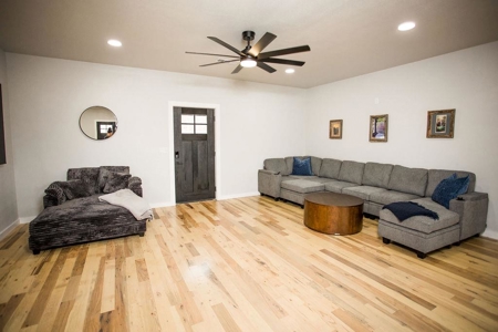 Country Home on 11.64 Ac Bordering Buffalo Natl River For Sale - image 3