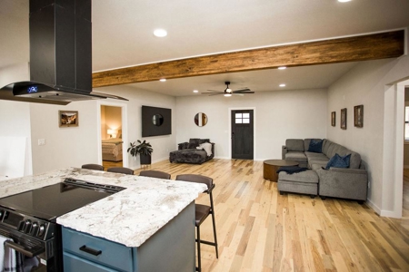 Country Home on 11.64 Ac Bordering Buffalo Natl River For Sale - image 19