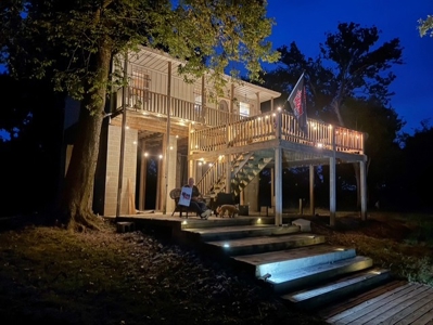 Waterfront Cabin For Sale in Northern Arkansas on Spring River - image 10