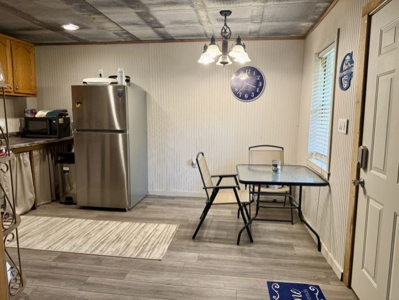 Waterfront Cabin For Sale in Northern Arkansas on Spring River - image 8