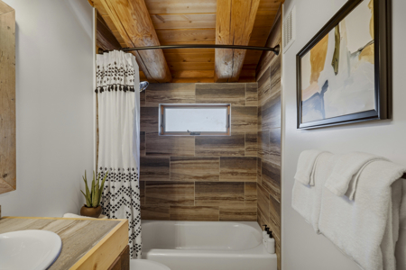 Custom 3-bedroom, 2-bath Mountain Cabin in Chama, New Mexico - image 9