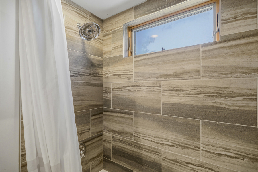No Caption