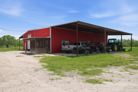 Turnkey South Texas Cattle & Hunting Ranch with Executive Home - image 22