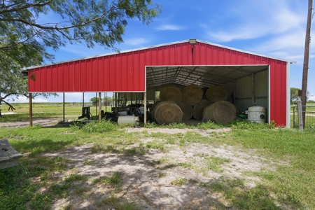 Turnkey South Texas Cattle & Hunting Ranch with Executive Home - image 23