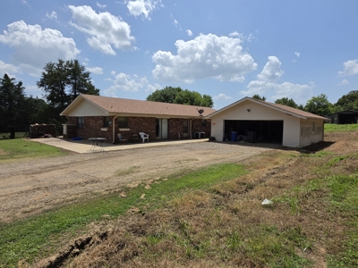 Country Home – Shop – Barn - 7 Acres – Homestead Property - image 1