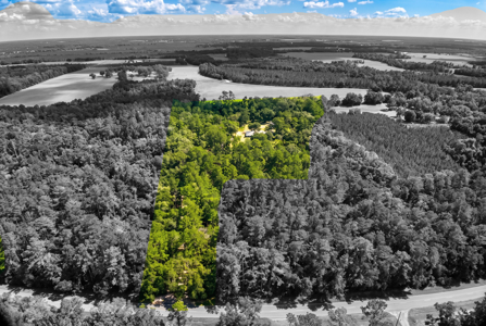 Beautiful Home On 15.5 Private Acres in North Florida - image 26