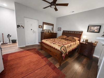 Large country home with land for sale - image 14